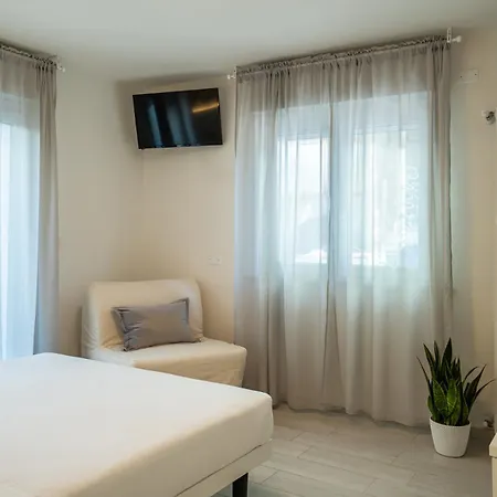 Inaugurazione 2024 - Villa Pratu Apartments A 100 Metri Dal Mare Riccione Exterior photo