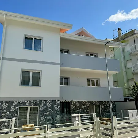 Inaugurazione 2024 - Villa Pratu Apartments A 100 Metri Dal Mare Riccione Exterior photo